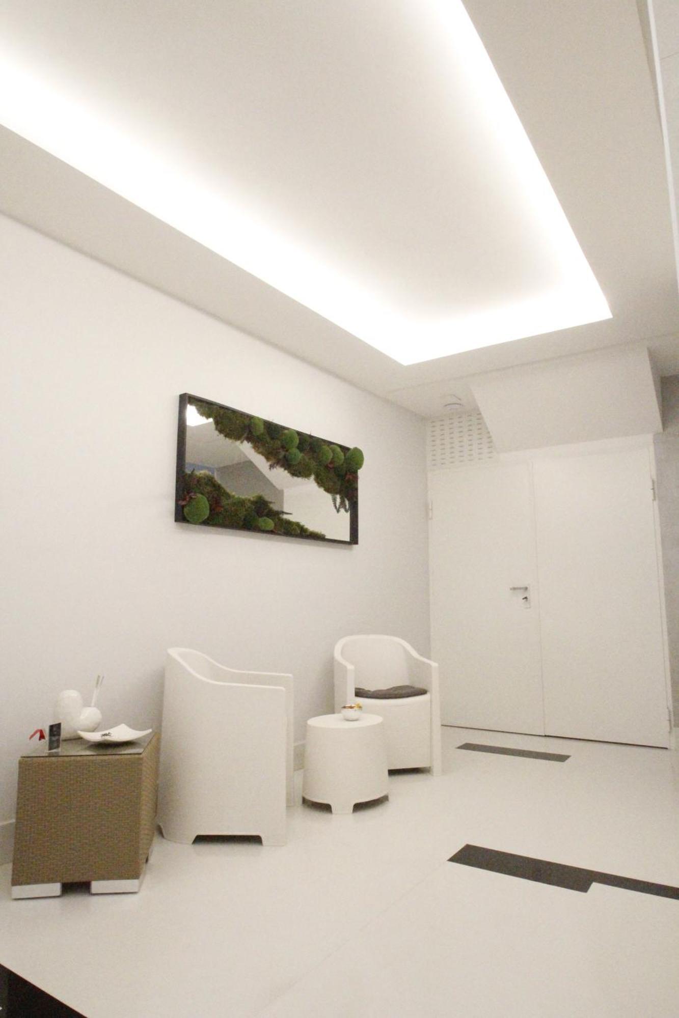 B&B Elles Con Parcheggio Interno Barletta Exterior photo